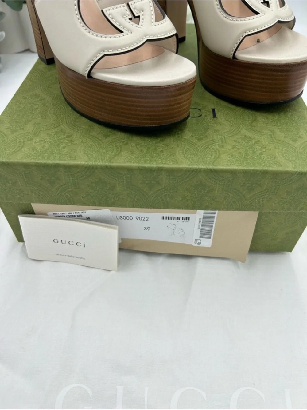 Women’s Gucci interlocking GG leather platform sandals size 39 made in Italy. - Picture 6 of 11